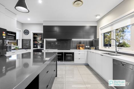 Property photo of 12 Peak Drive Hillvue NSW 2340