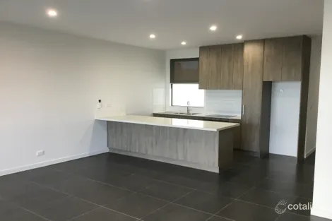 2/145 Military Rd, Avondale Heights, VIC 3034