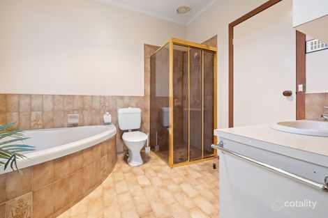 Property photo of 11 Lamb Grove Hoppers Crossing VIC 3029