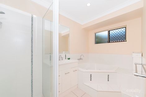 Property photo of 12 Cowrie Court Bushland Beach QLD 4818