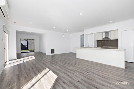 Property photo of 7 Sunningdale Drive Hillside VIC 3037