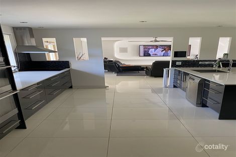 Property photo of 5 Sacha Place Carrara QLD 4211