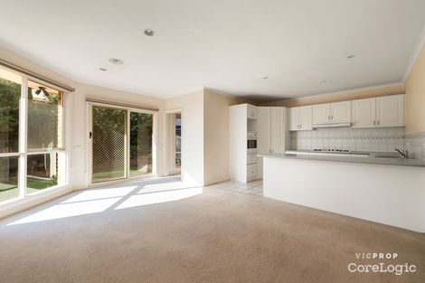 Property photo of 2/15-19 Laurie Road Doncaster East VIC 3109