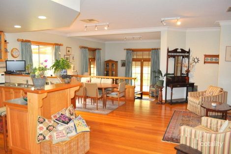 Property photo of 51 Kimberley Drive Tatton NSW 2650