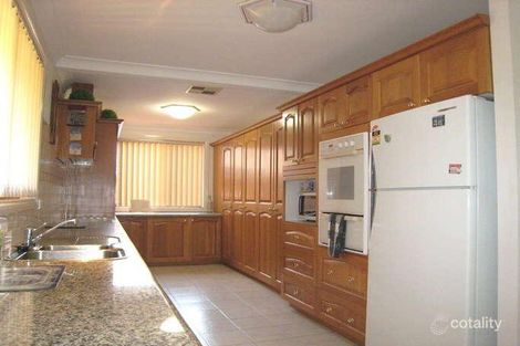 Property photo of 38 Nottingham Crescent Chipping Norton NSW 2170