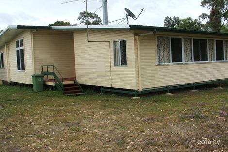 16 Andrews Rd, South Nanango, QLD 4615