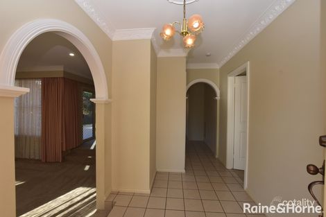 Property photo of 10 Burreburry Crescent Orange NSW 2800
