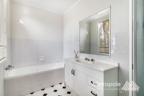 Property photo of 12 Carinya Road Bentleigh East VIC 3165