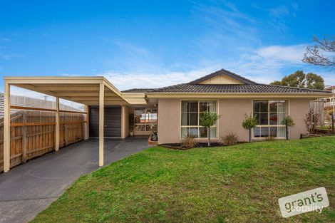 Property photo of 18 Mittagong Court Berwick VIC 3806
