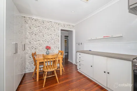 Property photo of 17 Tarrawan Road Armadale WA 6112