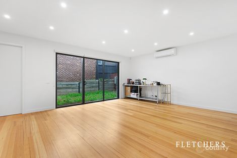 Property photo of 2/12 Greendale Road Doncaster East VIC 3109
