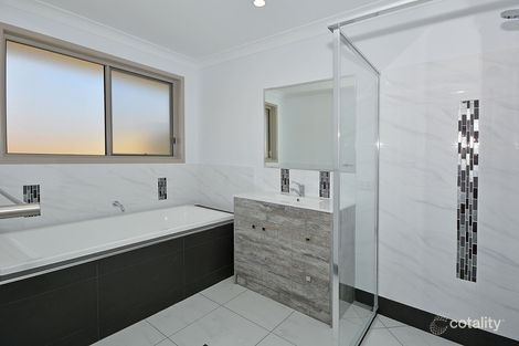Property photo of 50 Halcyon Drive Wondunna QLD 4655
