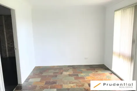 Property photo of 14 Nigel Place Macquarie Fields NSW 2564