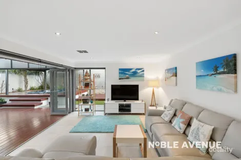 Property photo of 12 Mandal Close Mindarie WA 6030