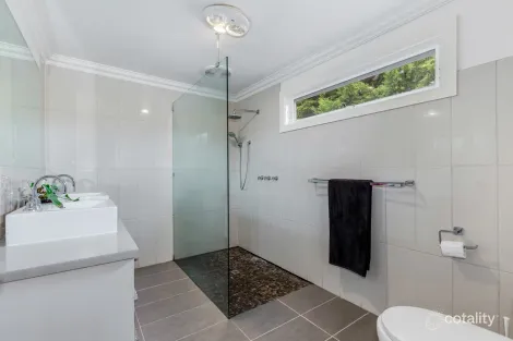 Property photo of 6 Brucewater Court Broadford VIC 3658