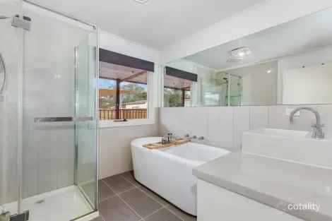 Property photo of 6 Brucewater Court Broadford VIC 3658