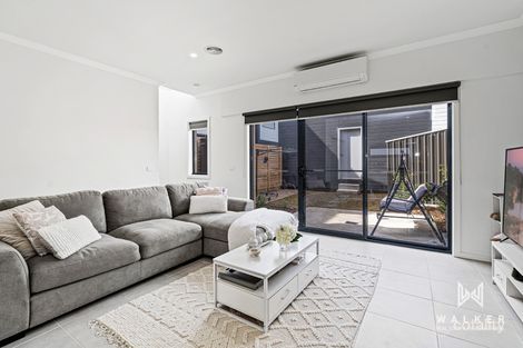 Property photo of 27 Zebra Way Cranbourne West VIC 3977