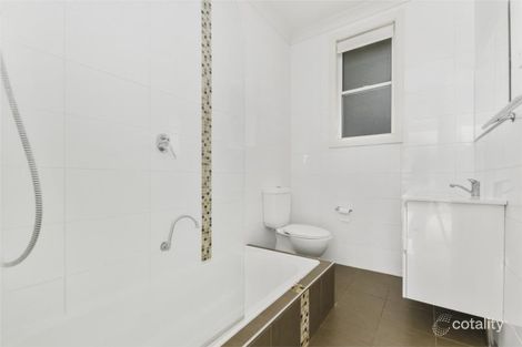 Property photo of 20 Tresnan Street Unanderra NSW 2526