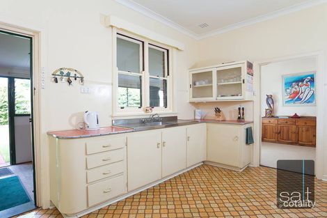 33 Raymond St, Mount Pleasant, WA 6153