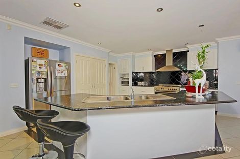 Property photo of 3 Kingsbridge Circuit Cairnlea VIC 3023