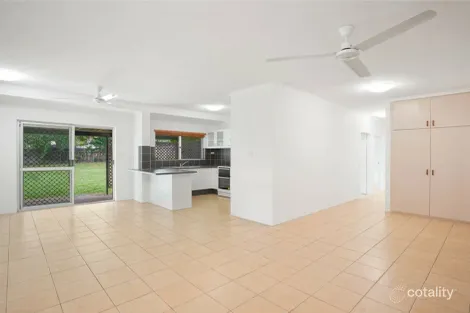 Property photo of 4 Windsor Close Brinsmead QLD 4870