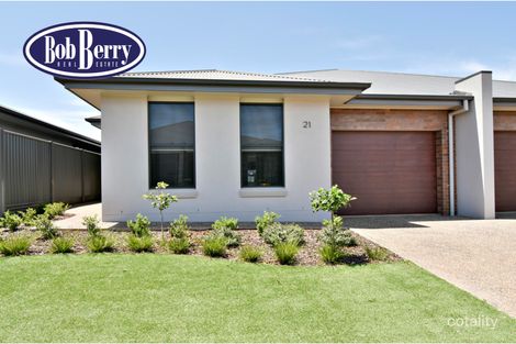 Property photo of 21 Fountain Circuit Dubbo NSW 2830