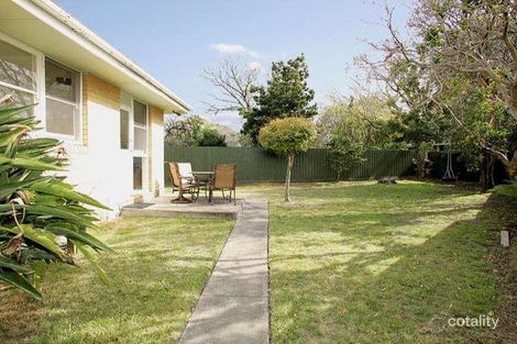 Property photo of 2 Nanoon Close Brighton VIC 3186