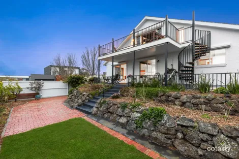 Property photo of 14 Gotemba Road Bell Post Hill VIC 3215