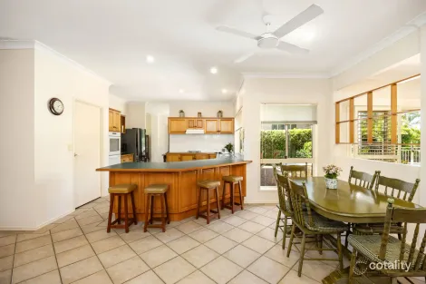 Property photo of 38 Jamieson Place Brookfield QLD 4069