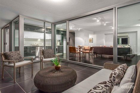 Property photo of 69/89 Lambert Street Kangaroo Point QLD 4169