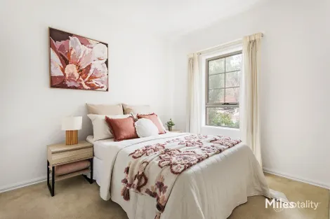 Property photo of 1/42 Linden Avenue Ivanhoe VIC 3079