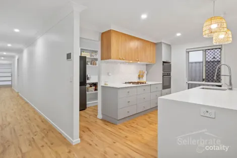 Property photo of 67 Herbst Drive Bahrs Scrub QLD 4207