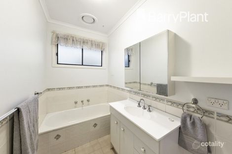 Property photo of 28A Ahern Road Pakenham VIC 3810