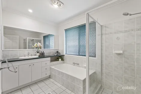 Property photo of 32 Prunda Circuit Wellington Point QLD 4160