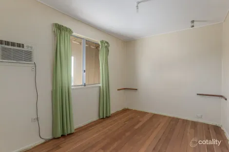 Property photo of 1 Carlyle Street Riverview QLD 4303