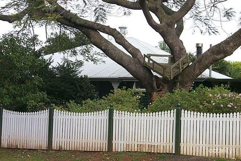 93 Clewley St, Corinda, QLD 4075