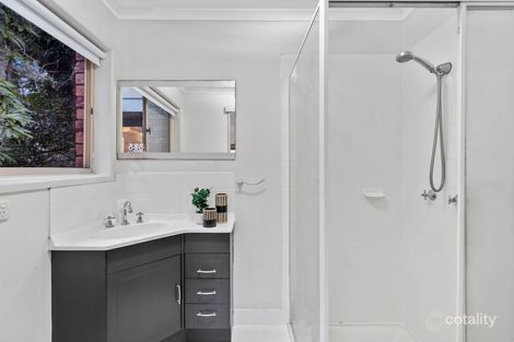 Property photo of 30 Kersley Road Kenmore QLD 4069