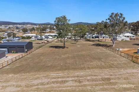 11 KILLARA PL, KENSINGTON GROVE, QLD 4341