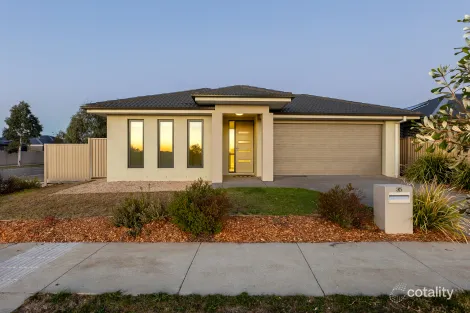 35 Swan Bvd, Winter Valley, VIC 3358