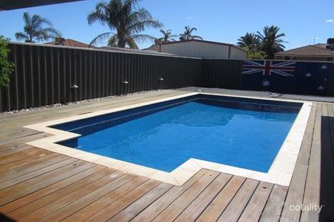 Property photo of 4 Meridian Mews Waikiki WA 6169