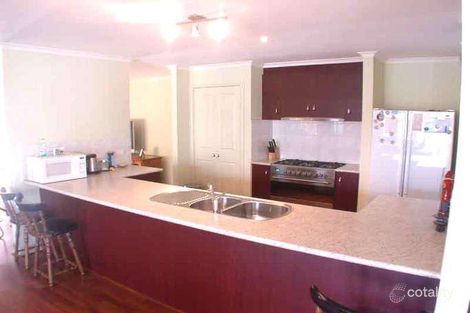 Property photo of 15 Nile Crescent Cranbourne VIC 3977