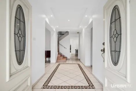 Property photo of 10 Burragate Crescent Prestons NSW 2170
