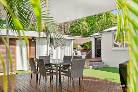 Property photo of 8 Hoben Street Mitchelton QLD 4053