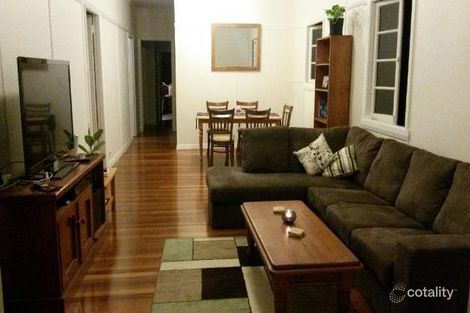 Property photo of 8 Fifth Avenue St Lucia QLD 4067