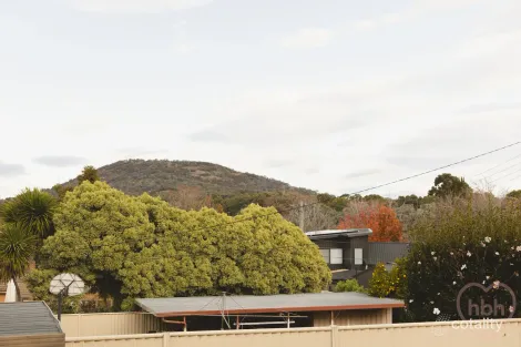 Property photo of 126 Launceston Street Lyons ACT 2606