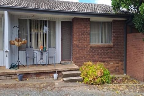 Property photo of 2/51 Lachlan Street Young NSW 2594