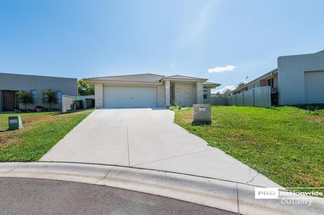 Property photo of 11 Water Gum Close Oxley Vale NSW 2340