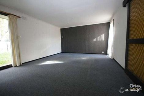Property photo of 18 Kernot Crescent Noble Park North VIC 3174
