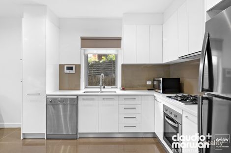 Property photo of 2/15 Winifred Street Oak Park VIC 3046