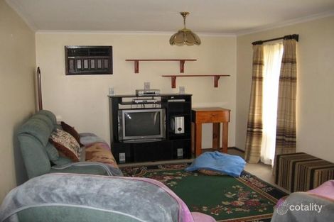 Property photo of 2 Dawn Close Paralowie SA 5108